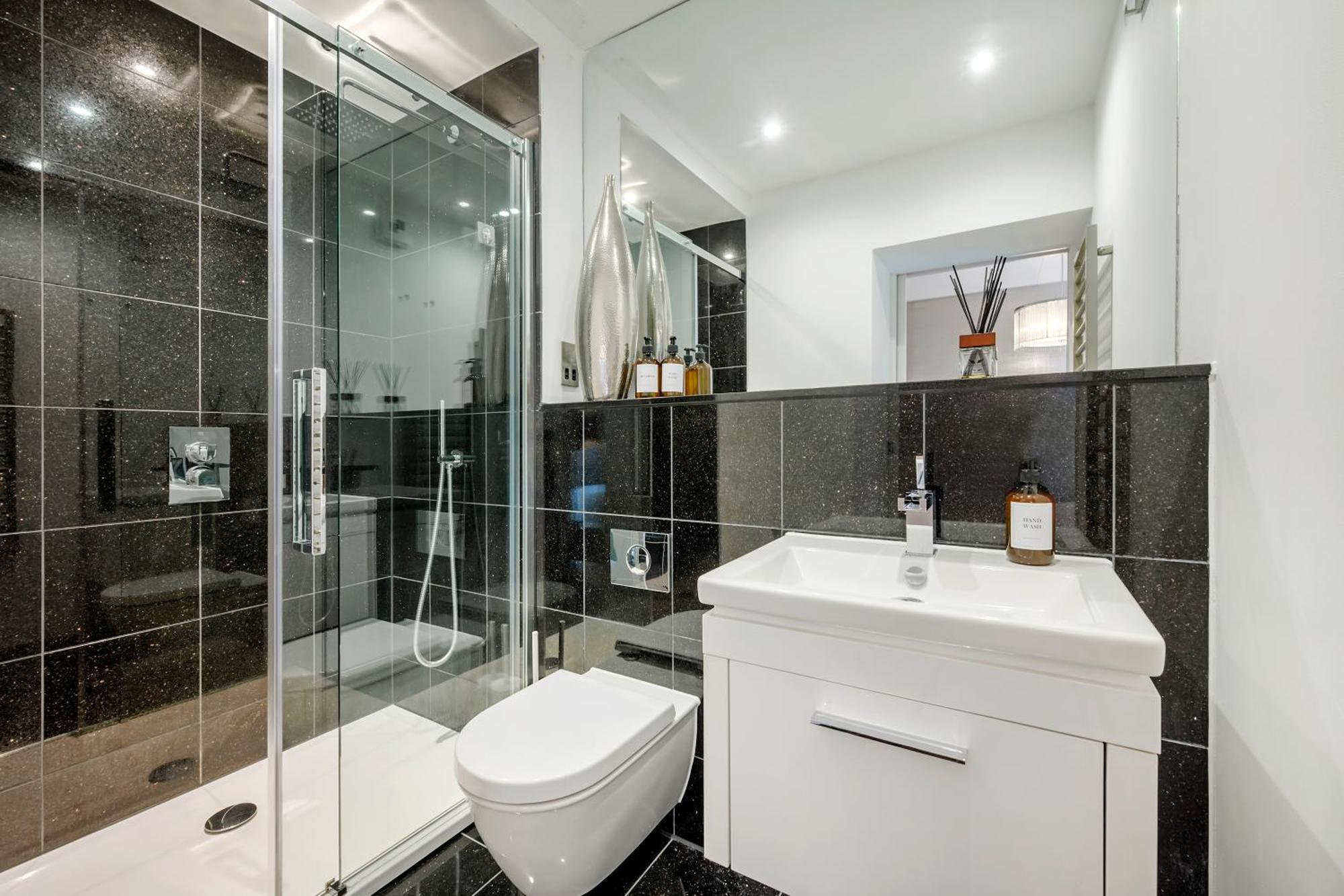 Aircon 2 Bedr, 3 Beds, 2 Bath Covent Garden, Subway Daire Londra Dış mekan fotoğraf